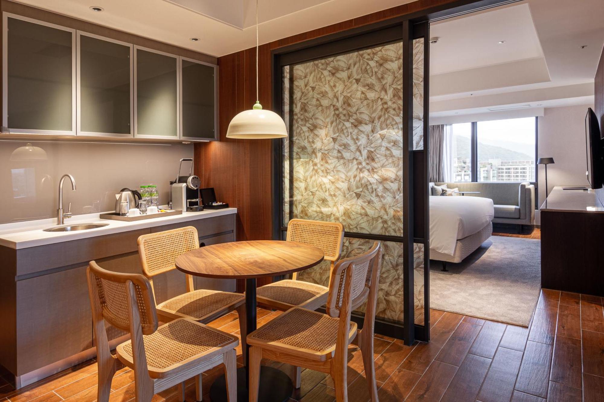 Kilin Hotel, Цзяоси Экстерьер фото